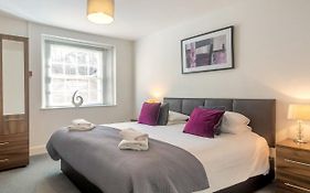 Self Contained, Garden Flat, Montpellier Villas